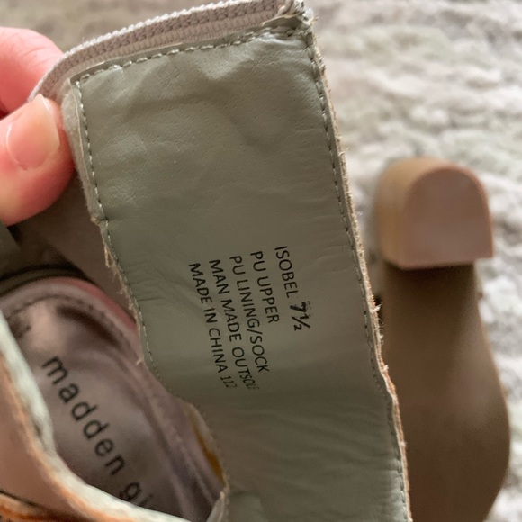 MADDENGIRL Isobel Block Heel Sandals (3/$36) - Picture 4 of 5
